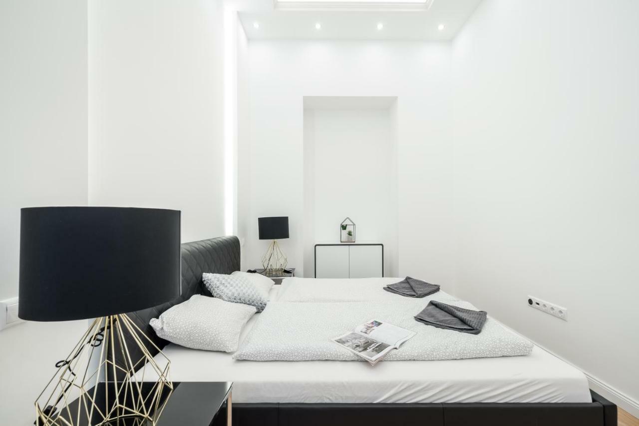 Apartment Downtown Paulay43 บูดาเปสต์ ภายนอก รูปภาพ
