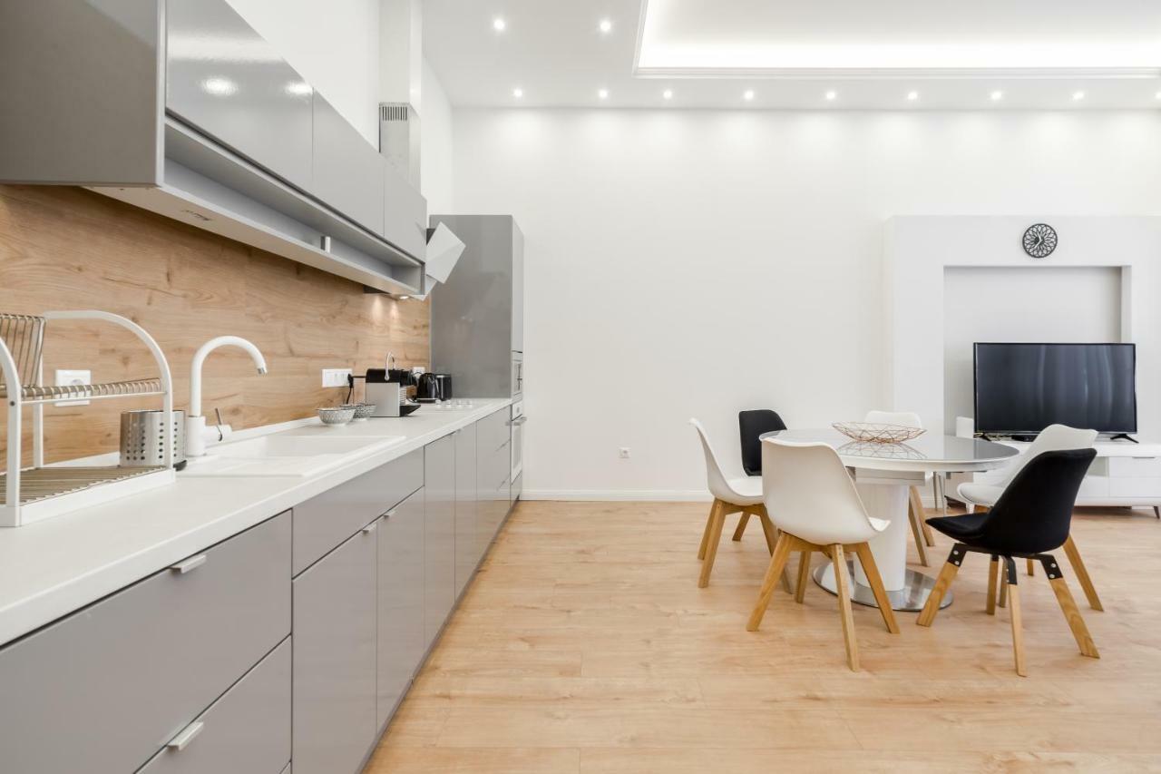 Apartment Downtown Paulay43 บูดาเปสต์ ภายนอก รูปภาพ